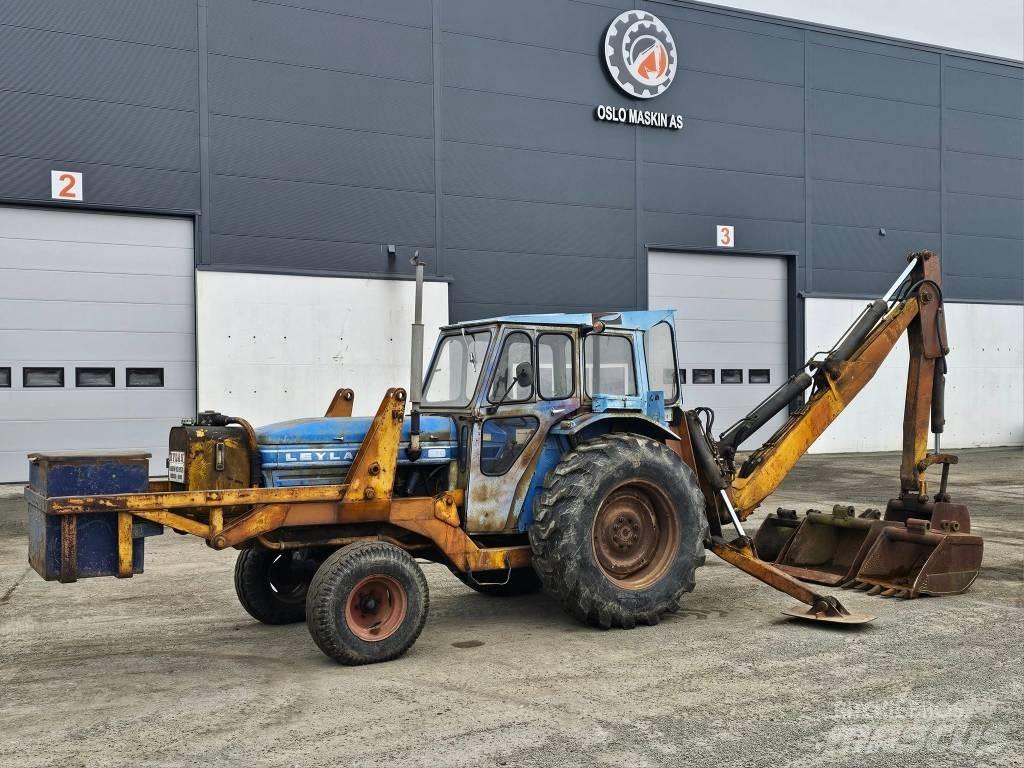 Leyland 270 Товарач със заден ексватор