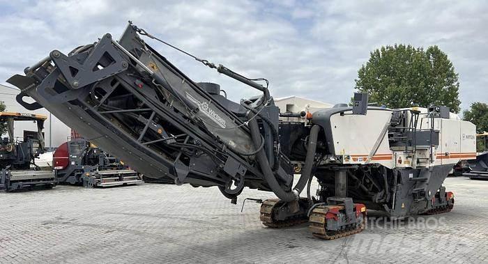 Wirtgen W 220 Машини за студено раздробяване на асфалт