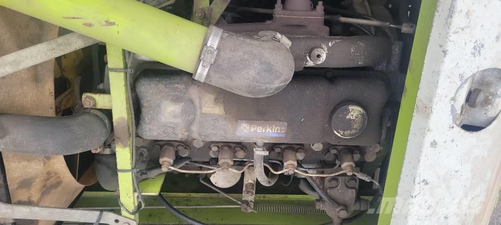 CLAAS Dominator 48 S Комбайни