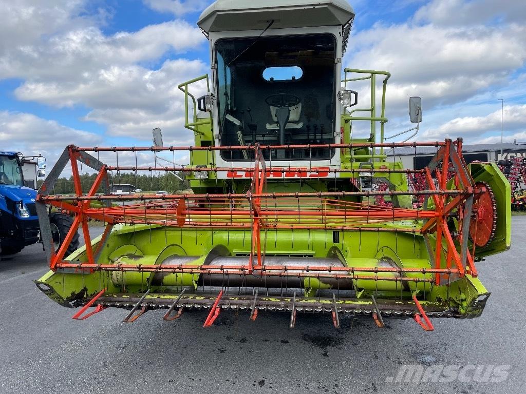CLAAS Dominator 48 Комбайни