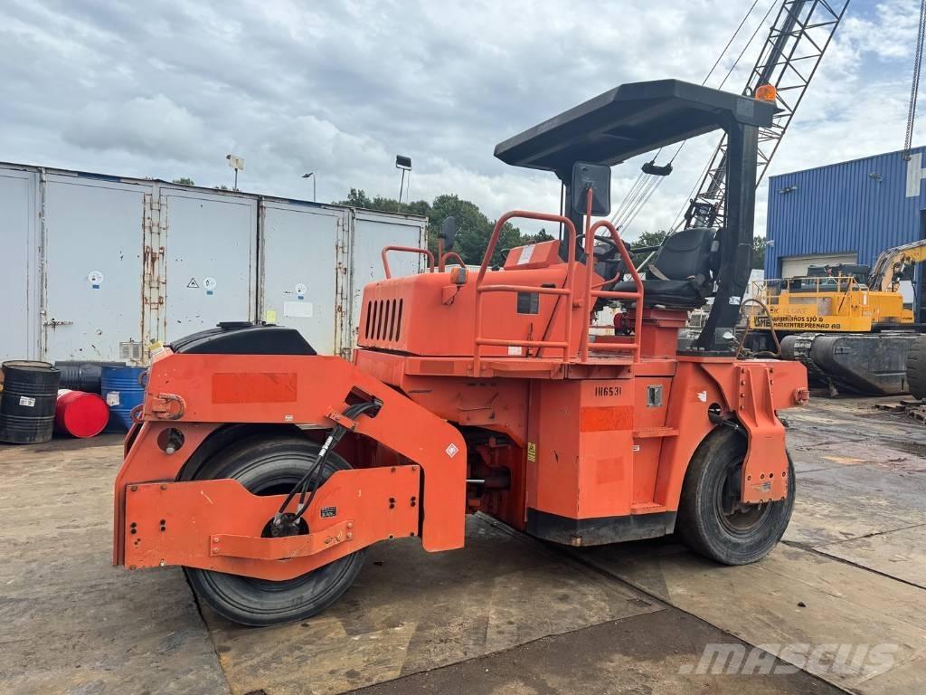 Sakai GW 750-2 Пневматични гумени  ролки
