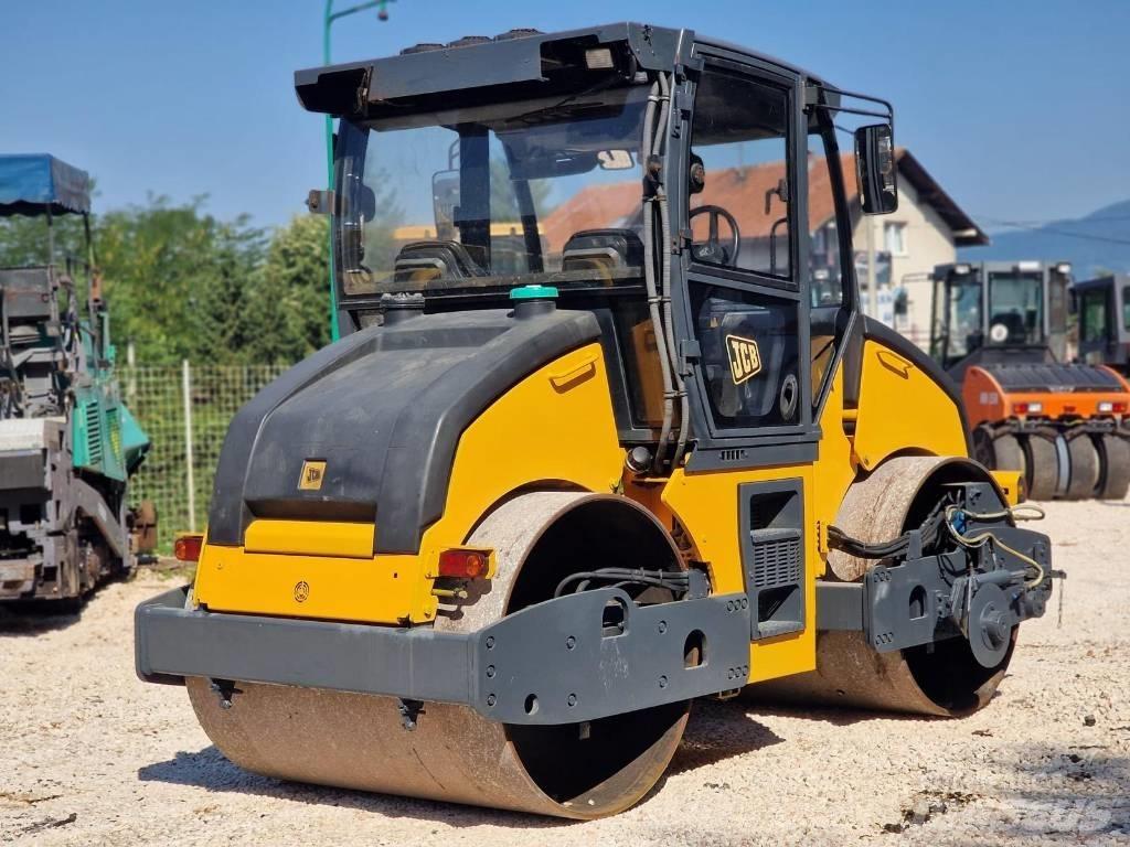 JCB Vibromax VMT 860 Двойни барабанни ролки
