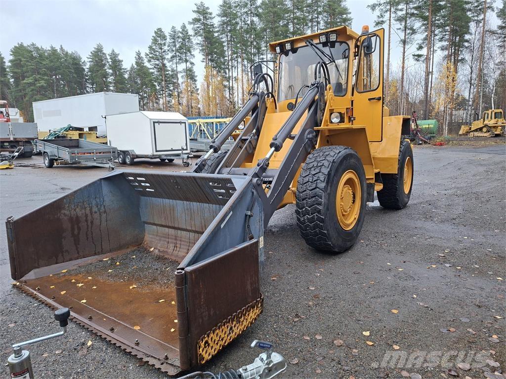Volvo BM L70 Колесни товарачи