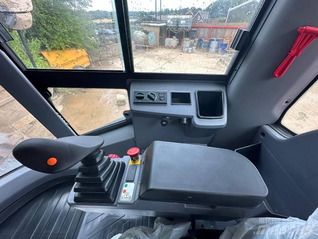 Hamm HC 130i Еднобарабанни ролки
