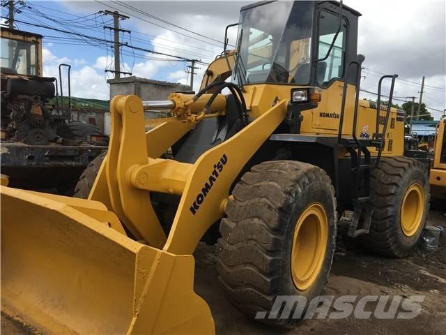 Komatsu WA380 Колесни товарачи