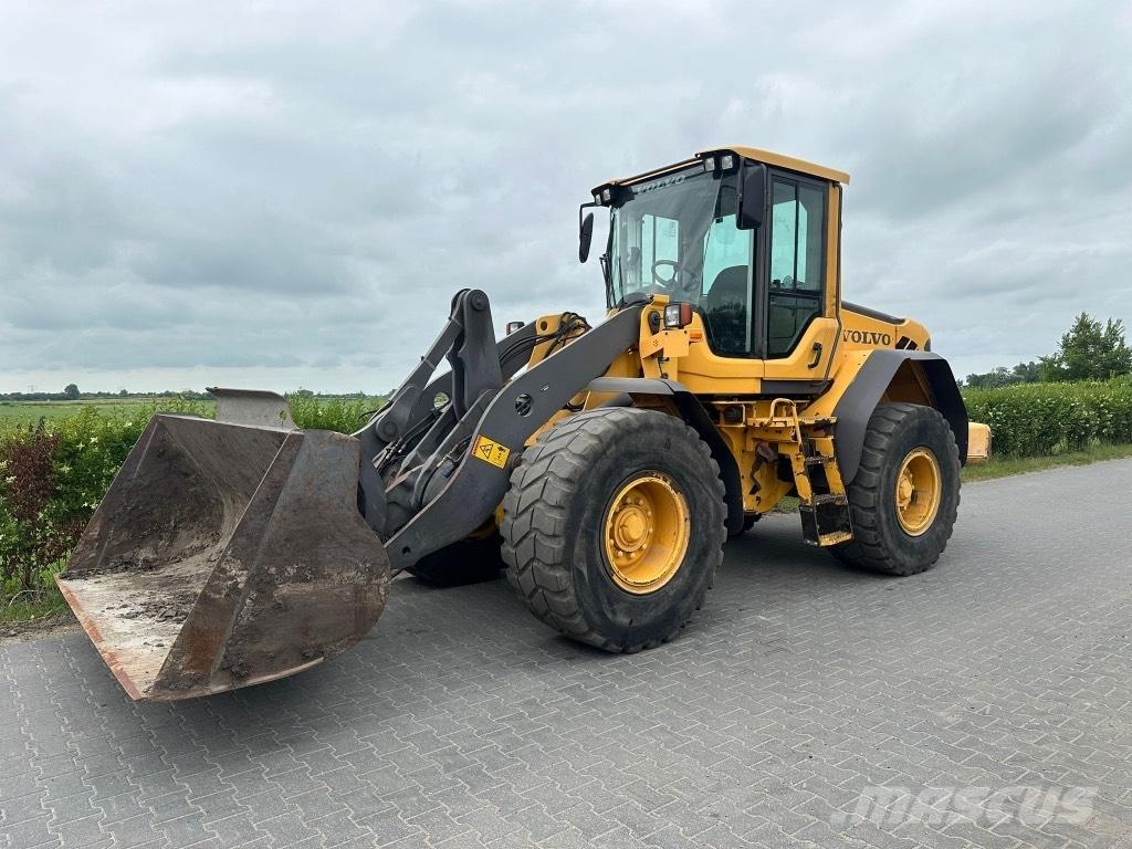 Volvo L60F Колесни товарачи