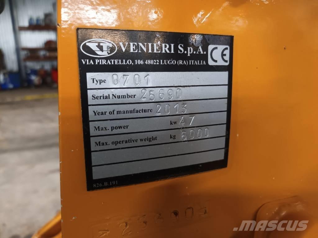 Venieri 3.63 F Колесни товарачи