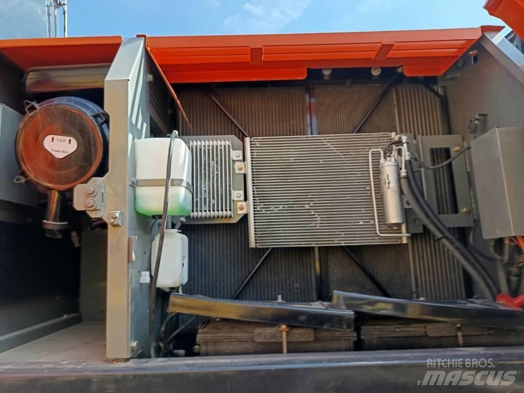 Hitachi ZX 200 Верижен екскаватор