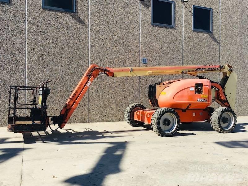 JLG 600 AJ Съчленени стрелови подемници