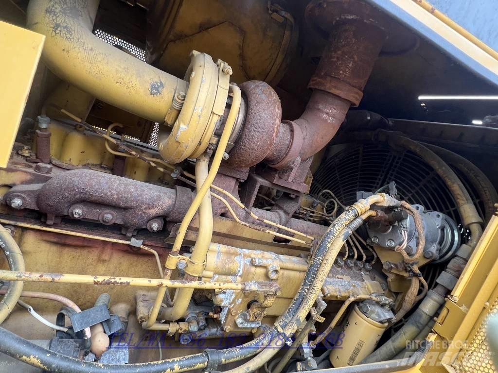 CAT D6G Верижни булдозери

