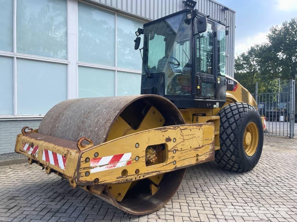 CAT CS 56       2010 Еднобарабанни ролки
