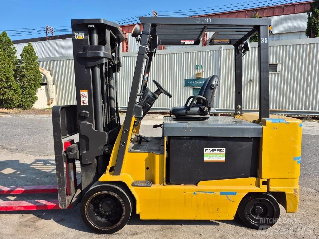 CAT E 12000 Електрически вилични кари-повдигачи