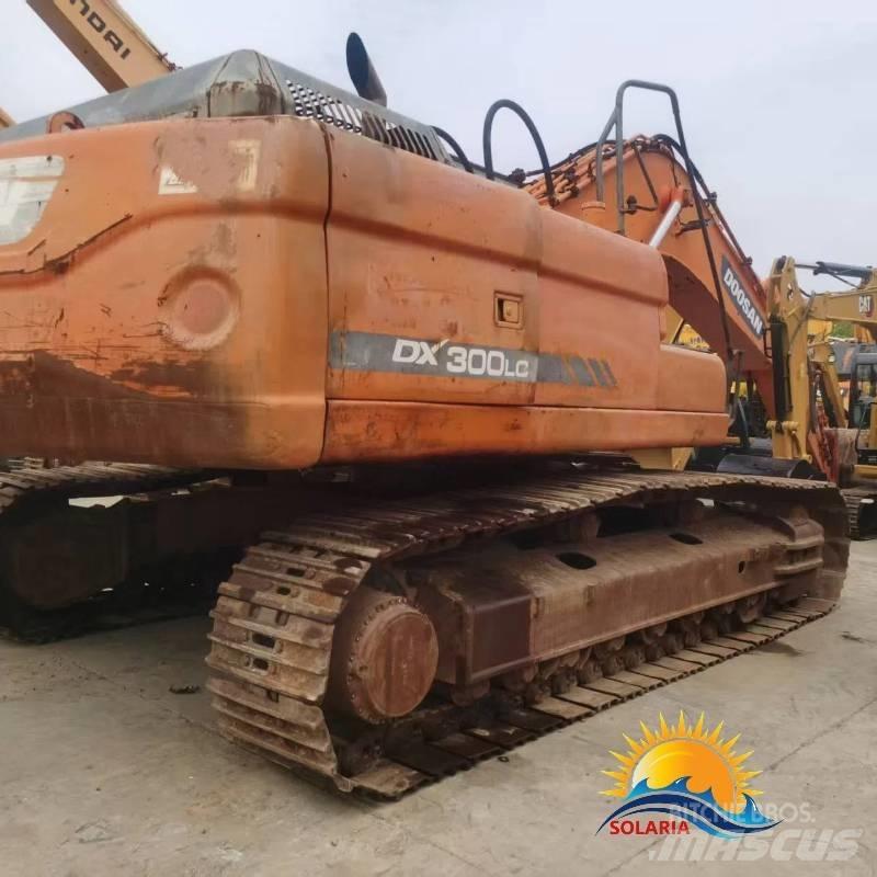 Doosan DX 300 LC Средни екскаватори 7т - 12т