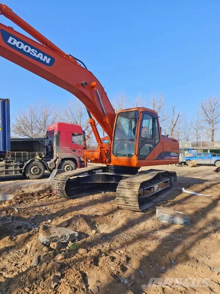 Doosan DH225LC-7 Верижен екскаватор