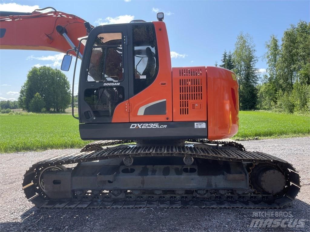 Doosan DX 235 LCR Верижен екскаватор