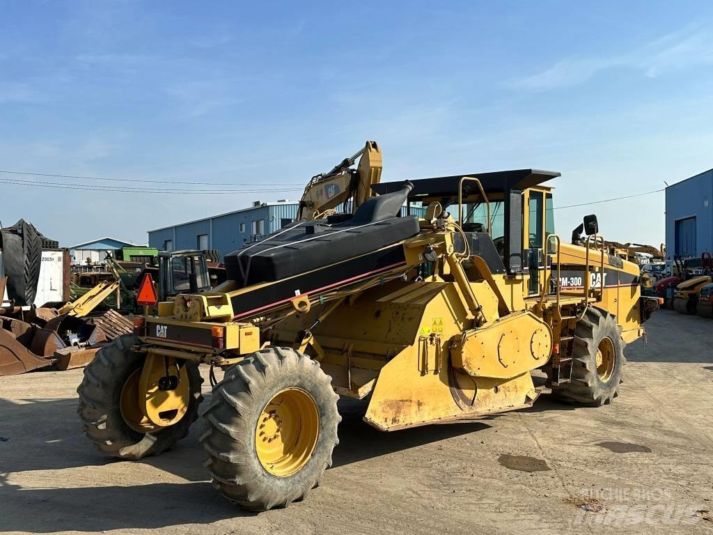 CAT RM 300 Рециклатори на асфалт