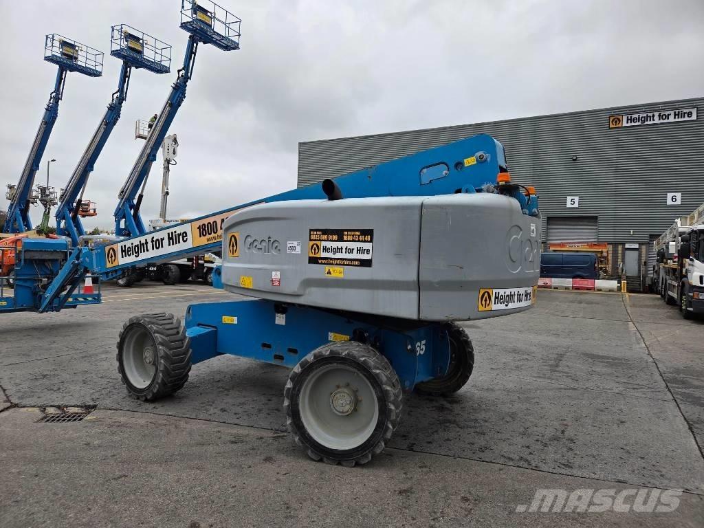 Genie S 65 Телескопични повдигачи
