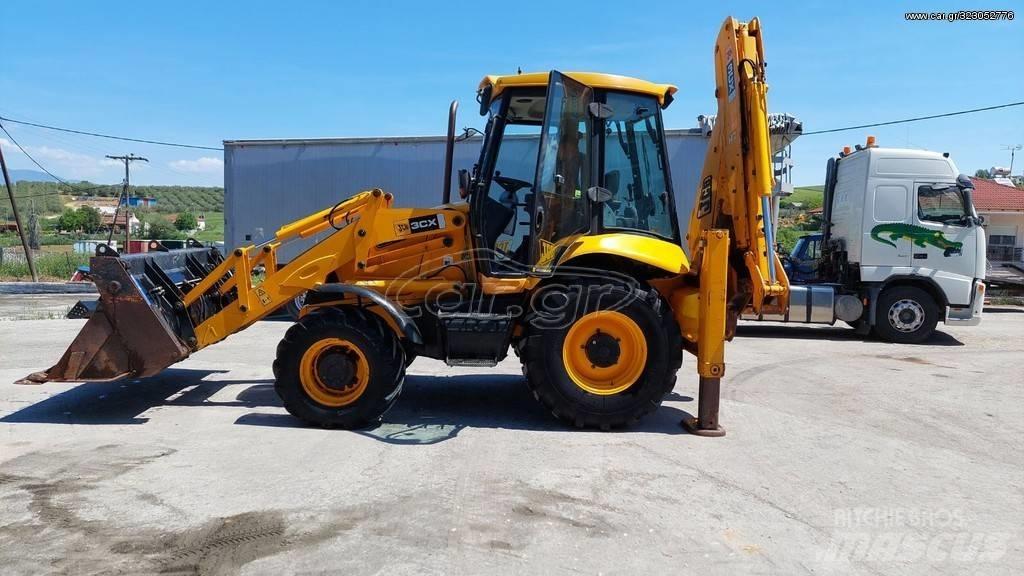 JCB 3 CX Товарач със заден ексватор