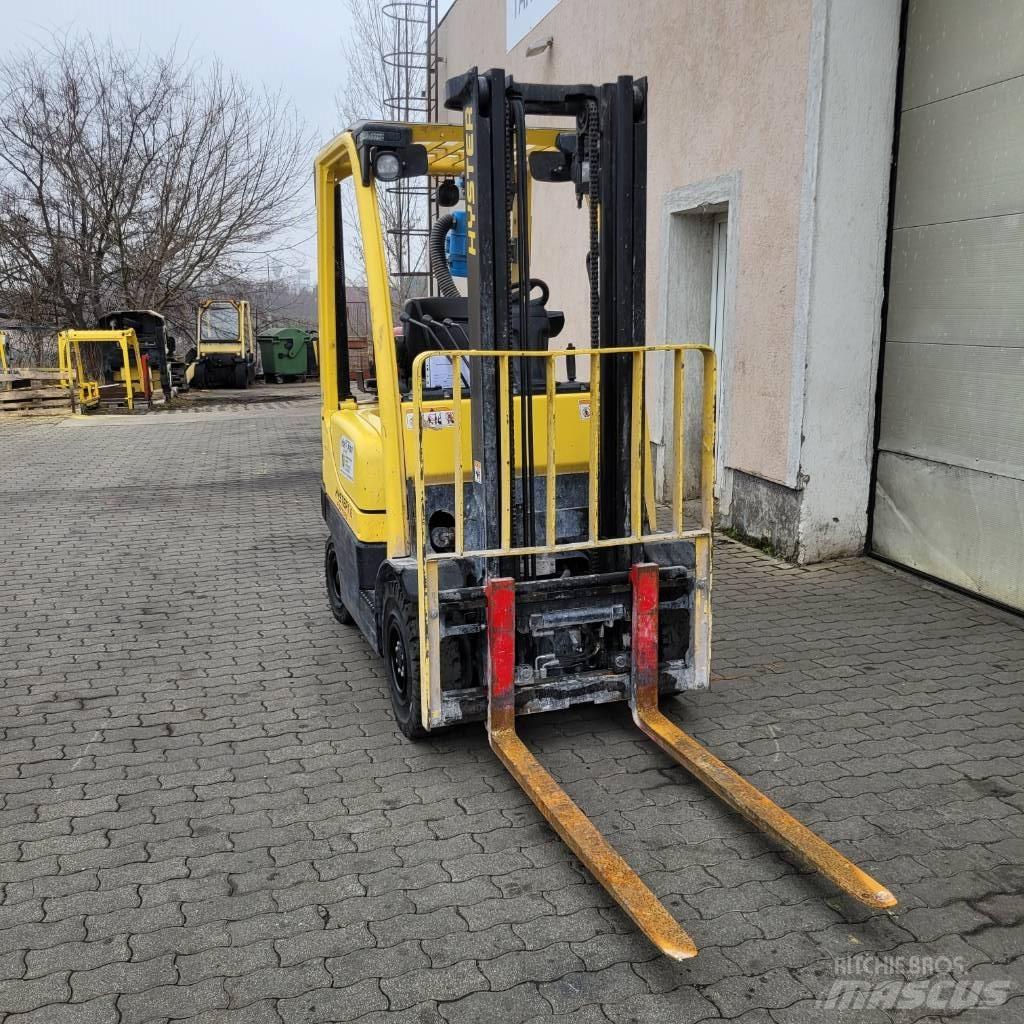 Hyster H 1.6 FT Камиони с АГУ