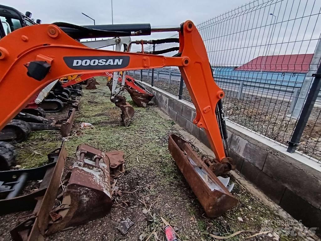 Doosan DX 19 Мини екскаватори < 7 т