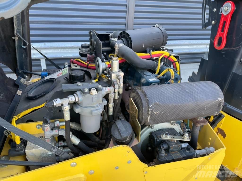 Bomag BW 120 AD-5 Двойни барабанни ролки
