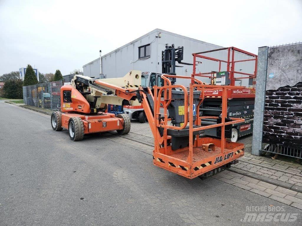 JLG M 450 AJ Съчленени стрелови подемници