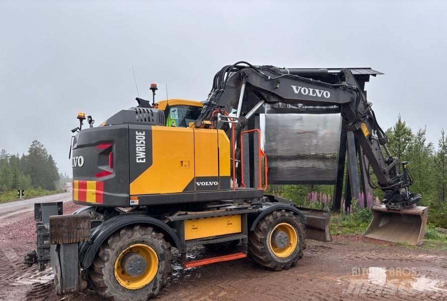 Volvo EWR 150 E Колесни екскаватори