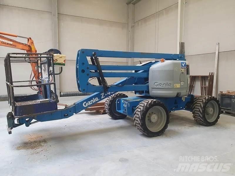 Genie Z45/25 Съчленени стрелови подемници