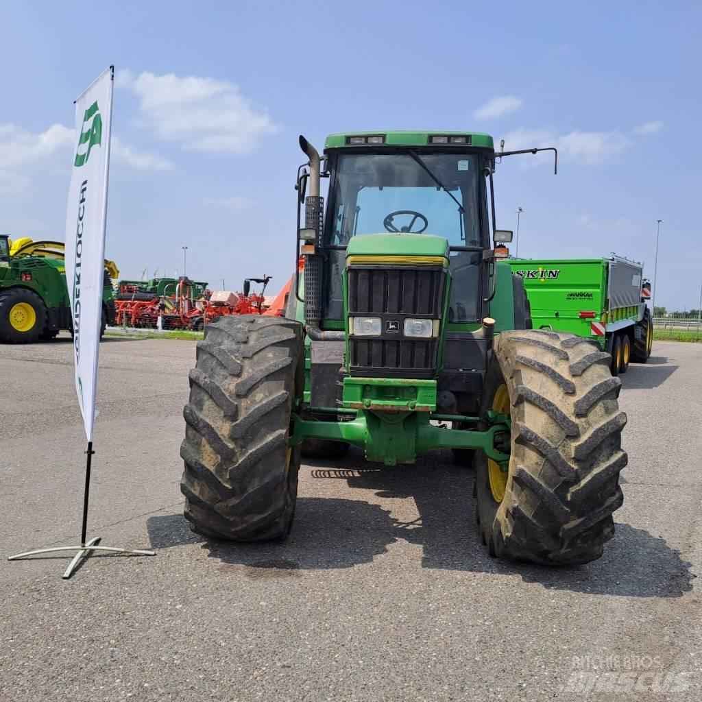 John Deere 7800 Трактори