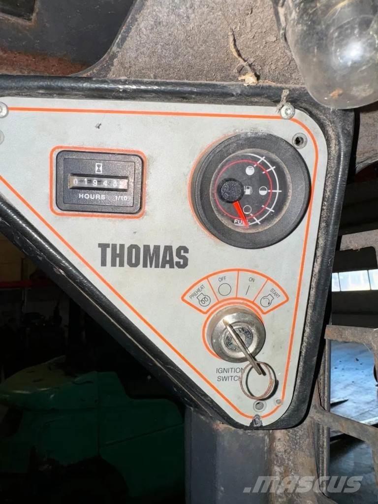 Thomas T153 Мини товарачи
