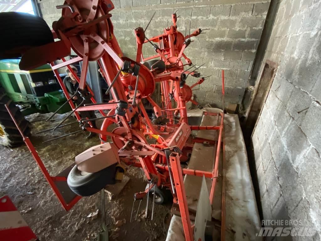 Kuhn Gf7601MH Гребла и сенообръщачки