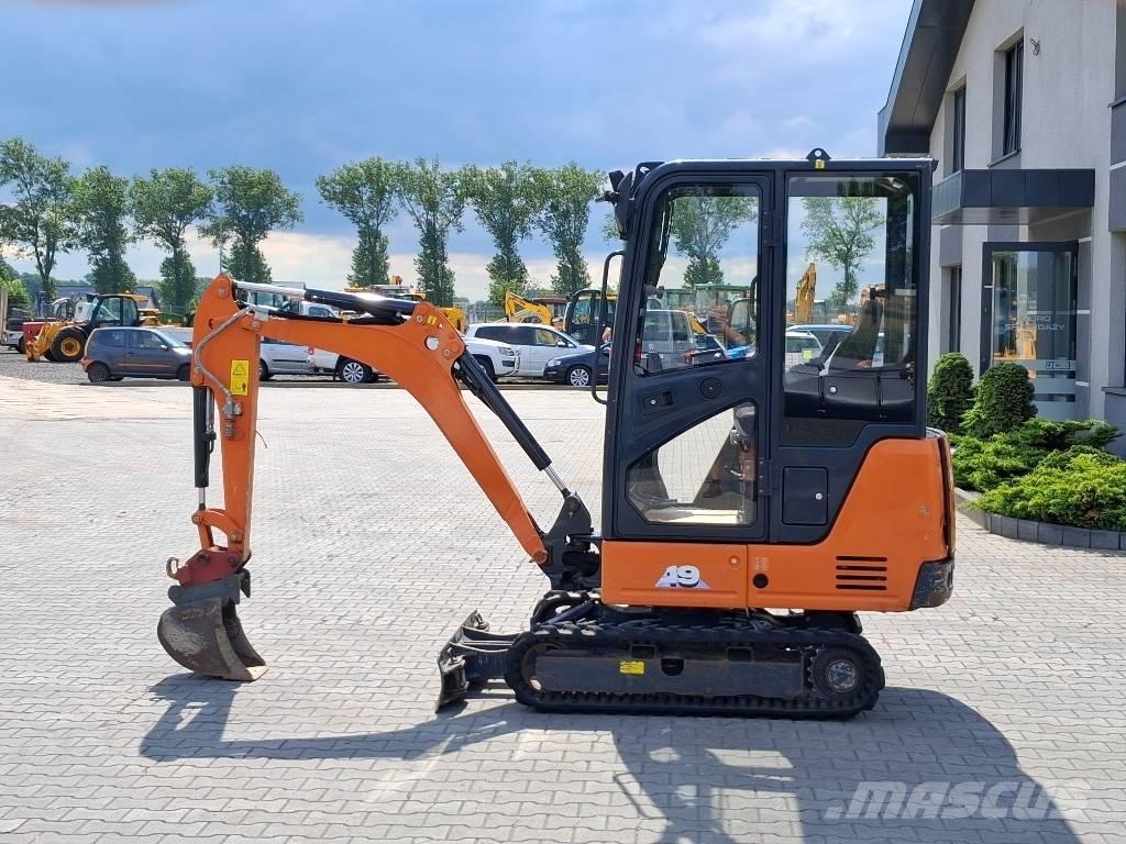 Hitachi ZX 19-6 Мини екскаватори < 7 т