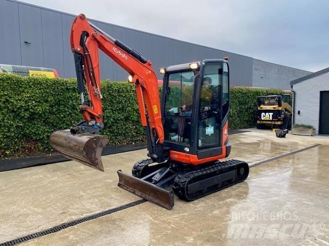 Kubota U 27-4 Мини екскаватори < 7 т