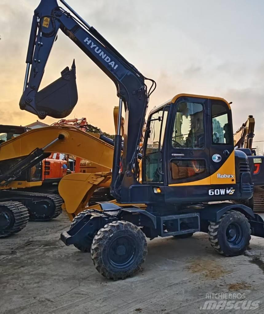 Hyundai 60 W Колесни екскаватори
