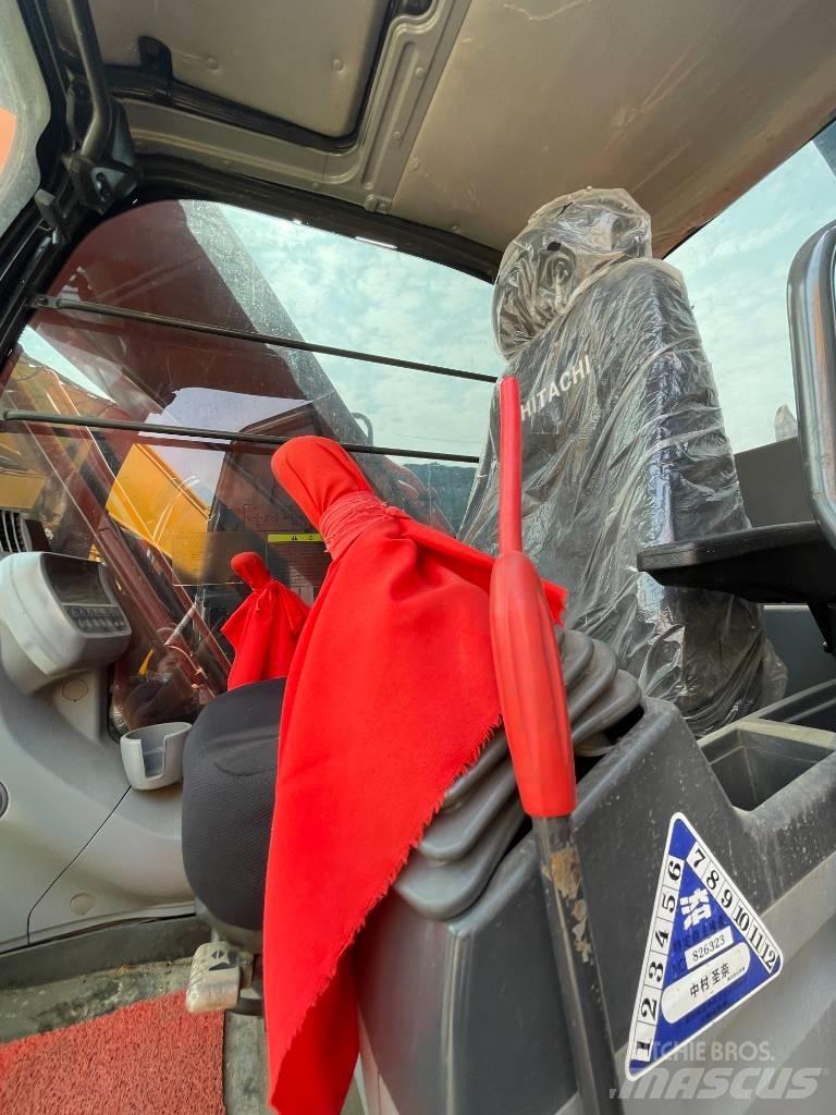 Hitachi ZX 200 Верижен екскаватор