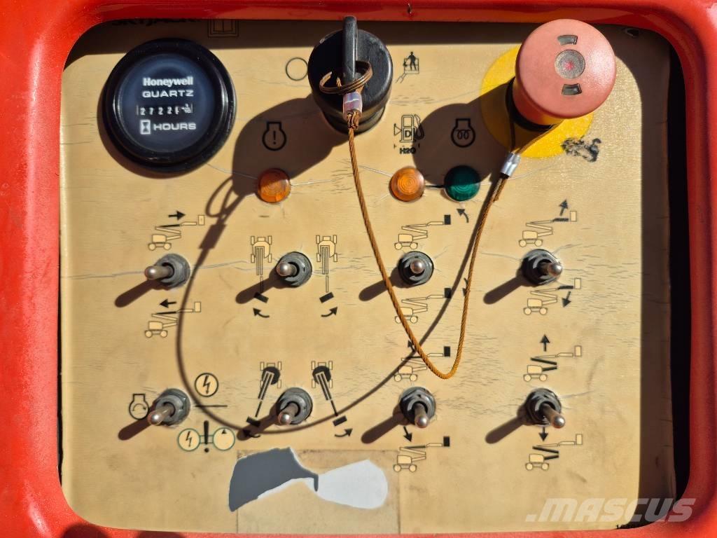 SkyJack SJ 63 AJ Съчленени стрелови подемници