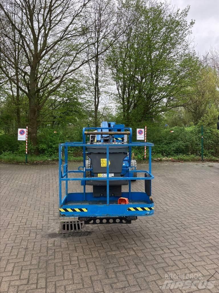 JLG E 450 AJ Съчленени стрелови подемници