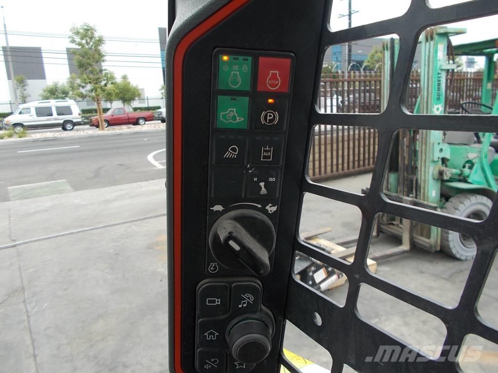 Bobcat S62 Мини товарачи
