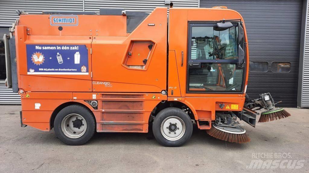 Schmidt Cleango 500 Автоматични метачки с четки