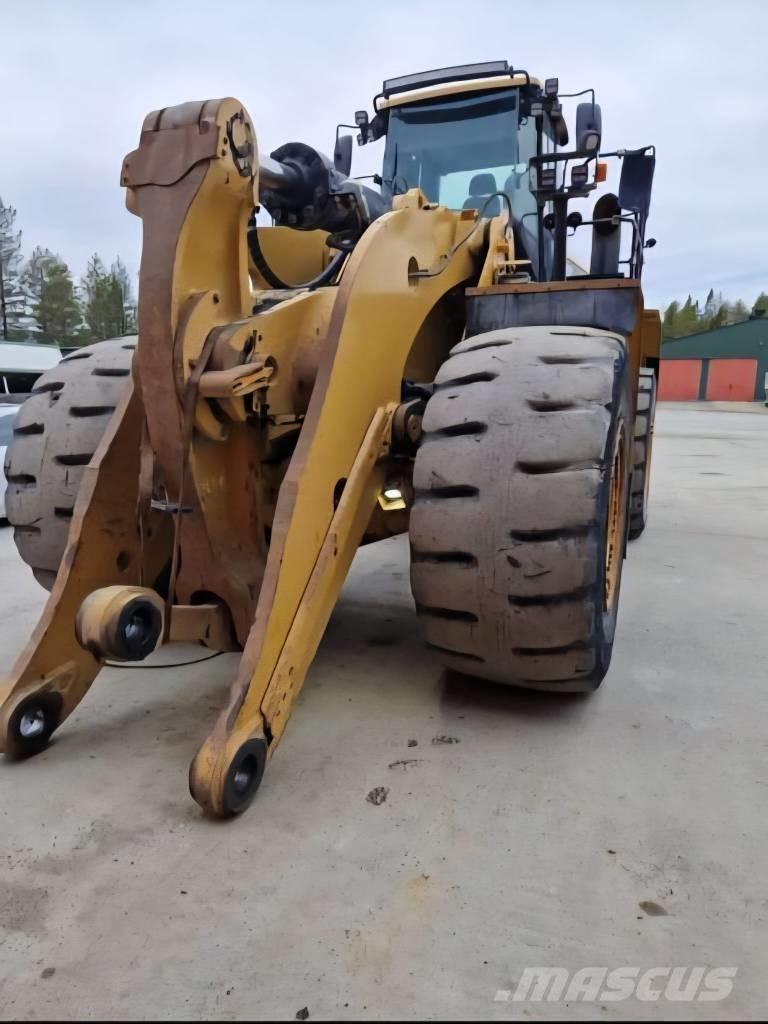 CAT 988K Колесни товарачи
