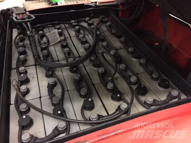 Linde E 20 PH - 02 Електрически вилични кари-повдигачи