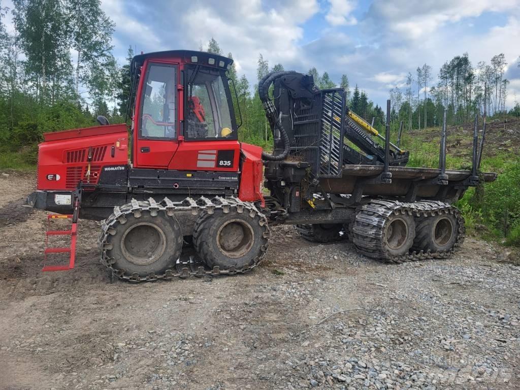Komatsu 835 Форуардери