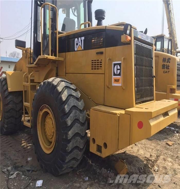 CAT 966 F Колесни товарачи