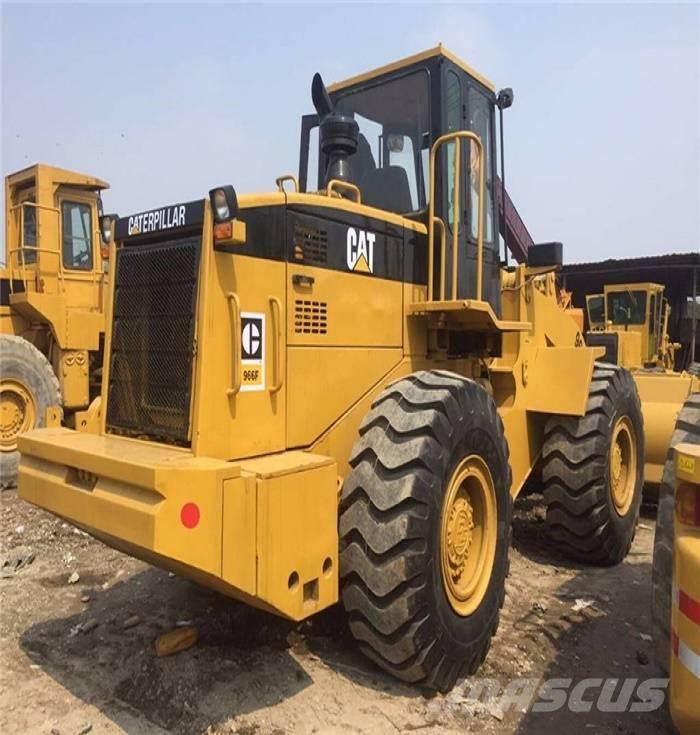 CAT 966 F Колесни товарачи