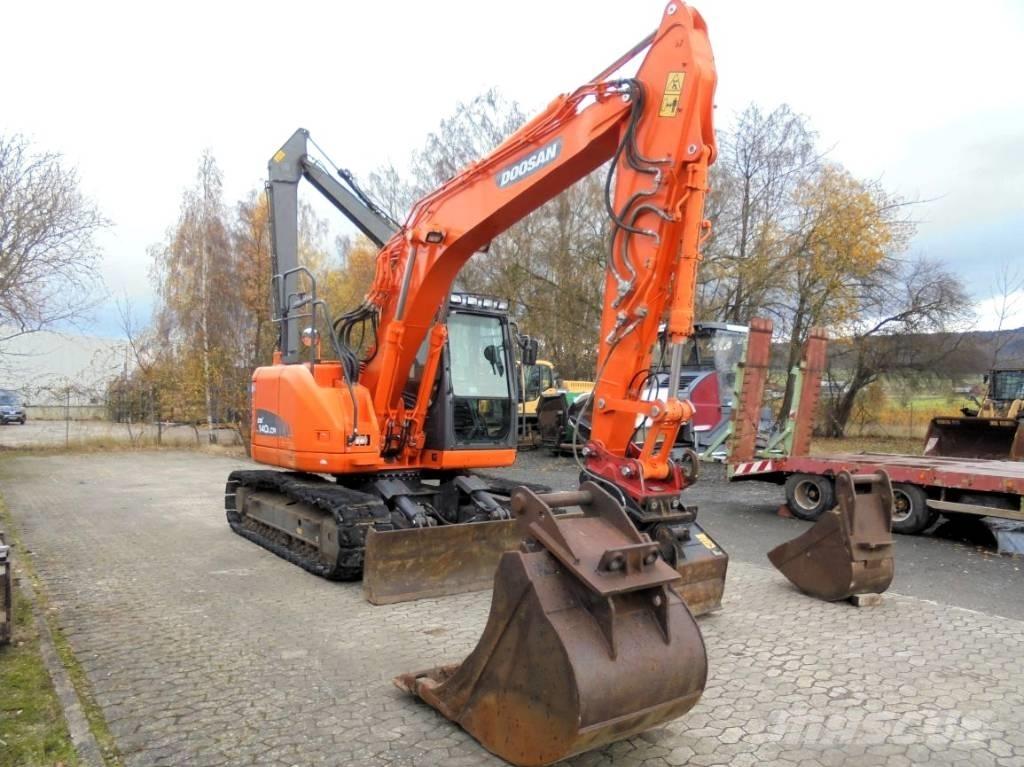 Doosan DX 140 LCR-3 Верижен екскаватор