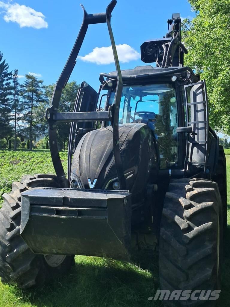 Valtra T 174 Харвестери