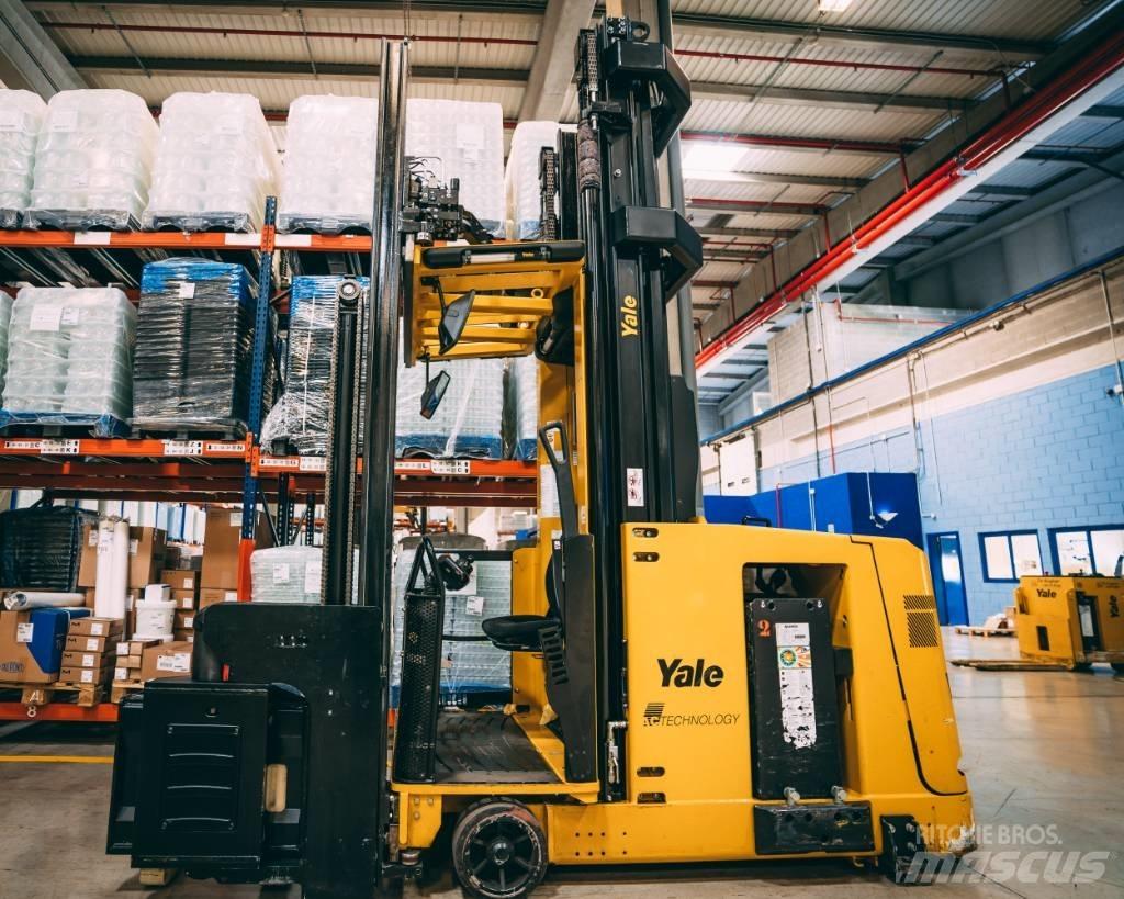 Yale MTC10 Високоповдигачи за работа в тесни коридори