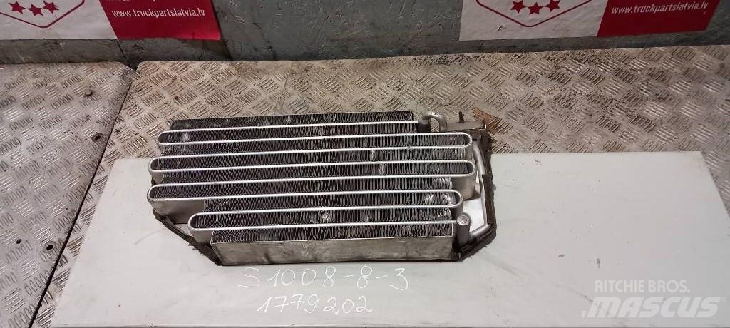 Scania R 440.    1779202 Радиатори
