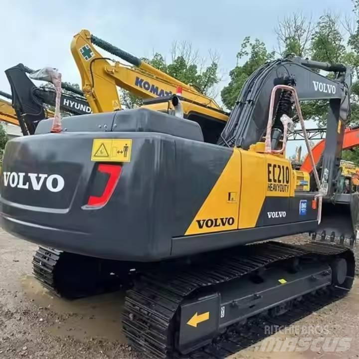 Volvo EC210D Верижен екскаватор