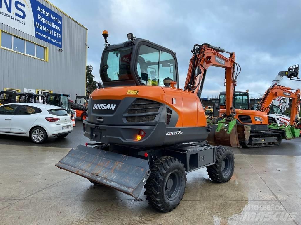 Doosan DX 57 W-5 Колесни екскаватори